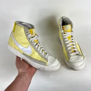 Nike Blazer Mid 77 Sneakers Women's 8.5 Yellow White Running Shoes CZ0363-700